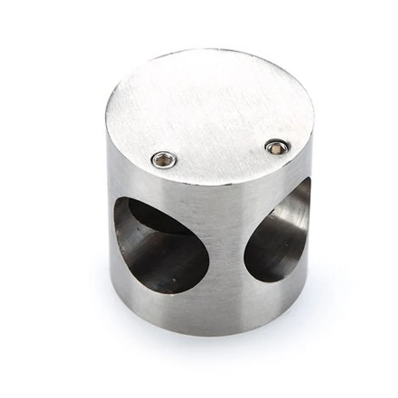 Nœud de raccordement pour deux tubes. Cabine phénolique