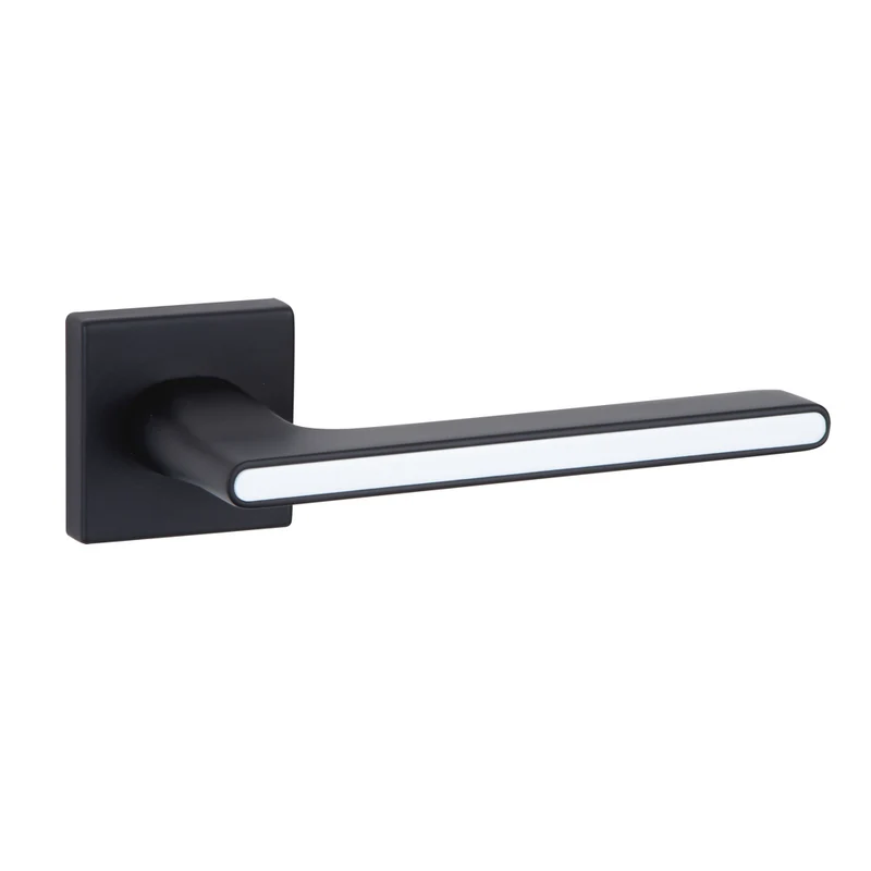 Poignée en zamak modèle 810N avec rosace carrée finition noire pour portes