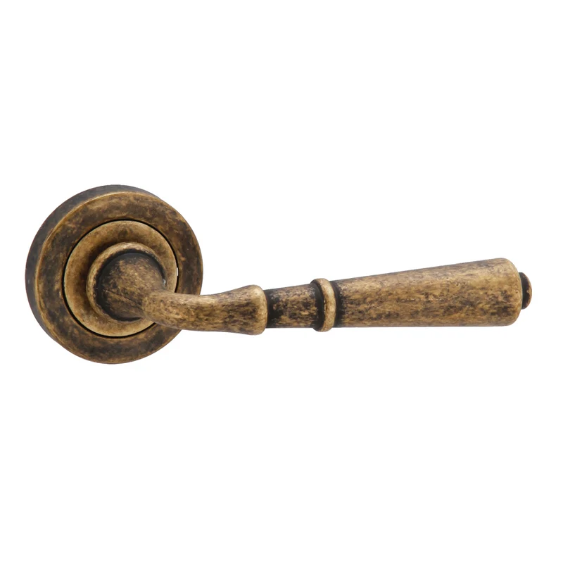 Poignée modèle '507' avec Rosette Ronde finition cuir vieilli pour portes