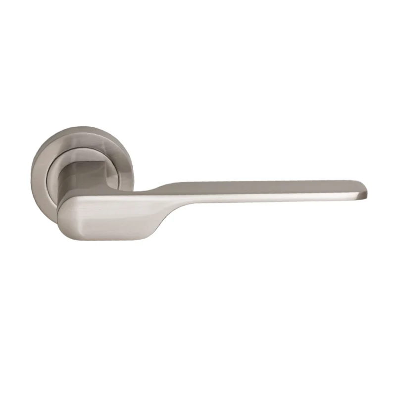 Poignée élégante en zamak modèle '640' Aura avec rosace ronde finition nickel satiné pour portes